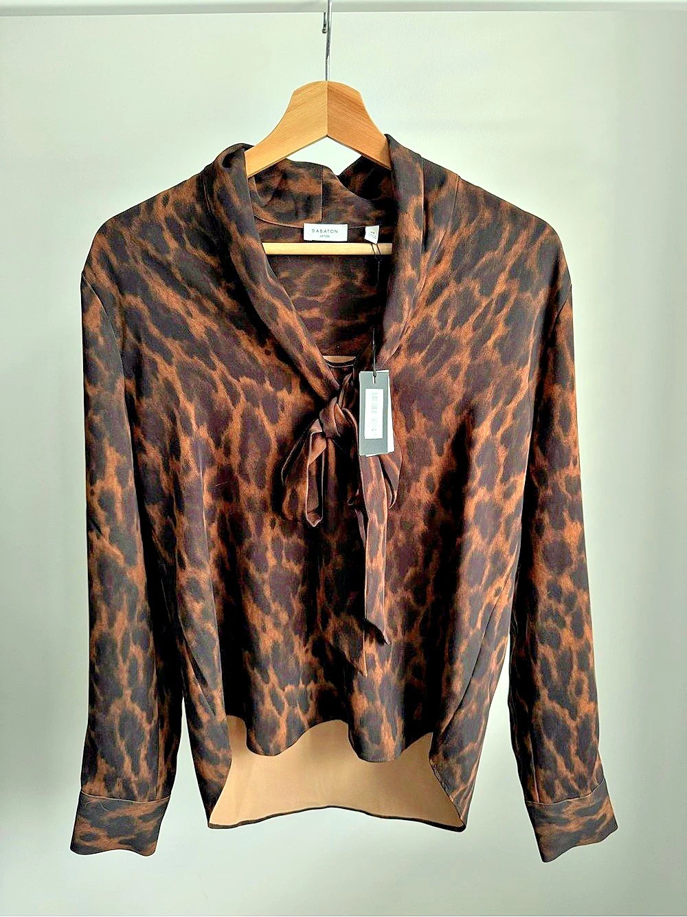 Aritzia Babaton Hestia Blouse in Leopard Print